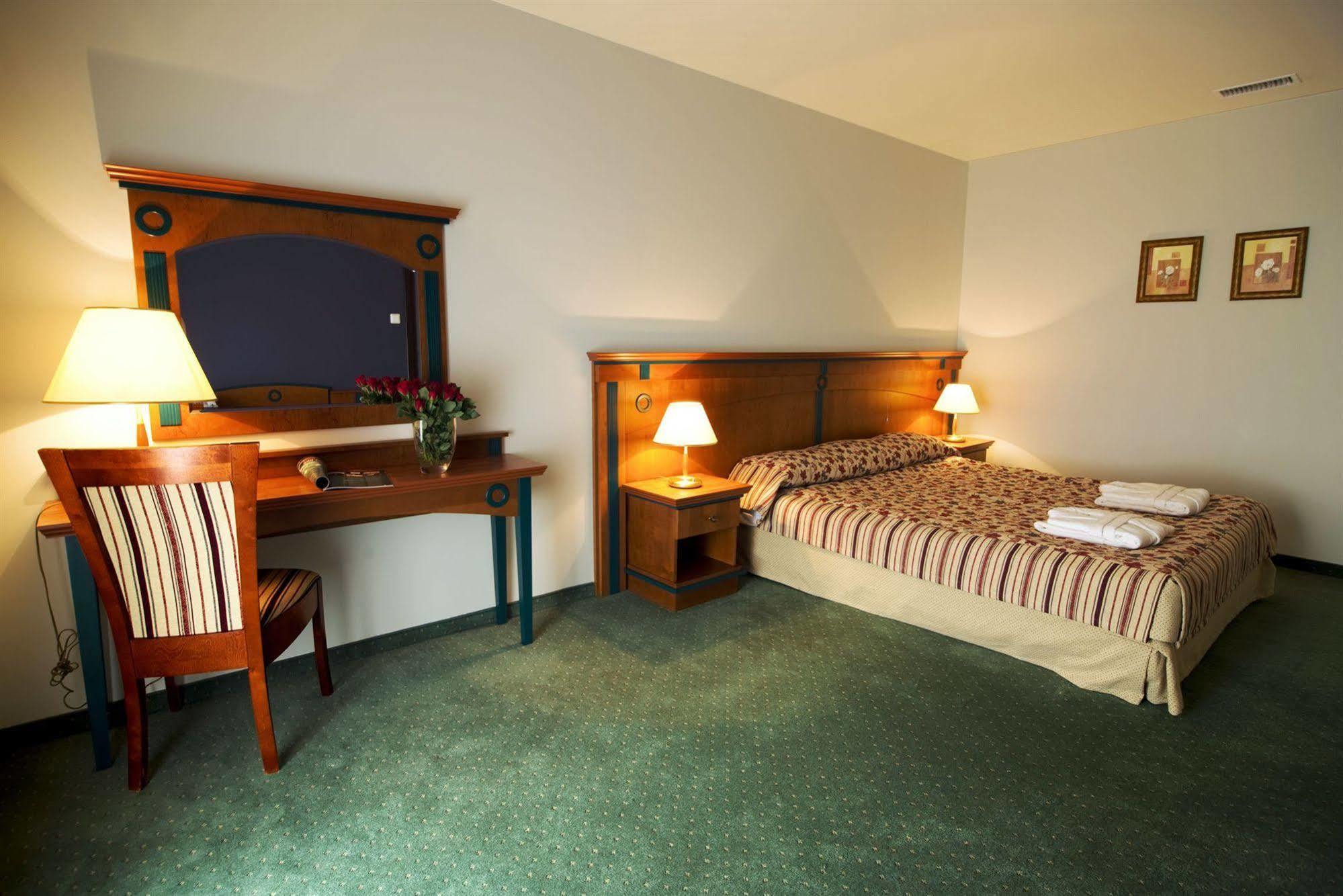 Hotel Mlyn & Spa Włocławek Esterno foto